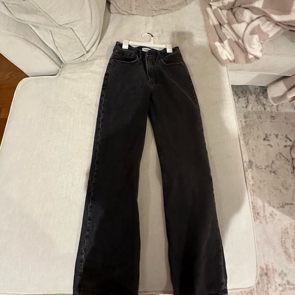 Abercrombie and Fitch Relaxed Jean - Picture 3 of 3